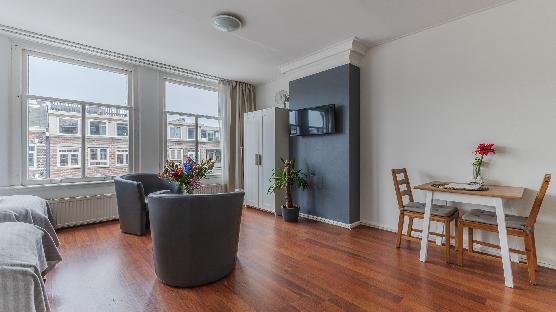 Albert Cuyp III B studio Amsterdam